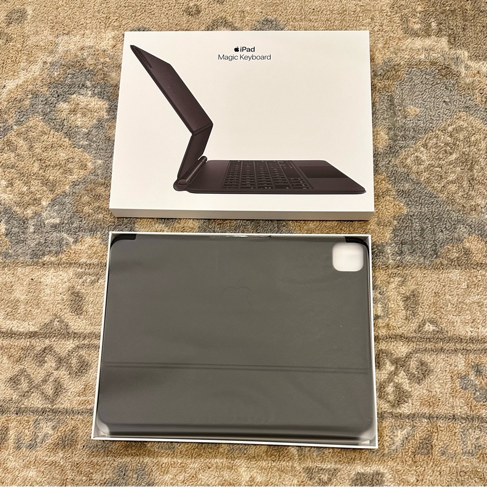 Apple Magic Keyboard for iPad - Black